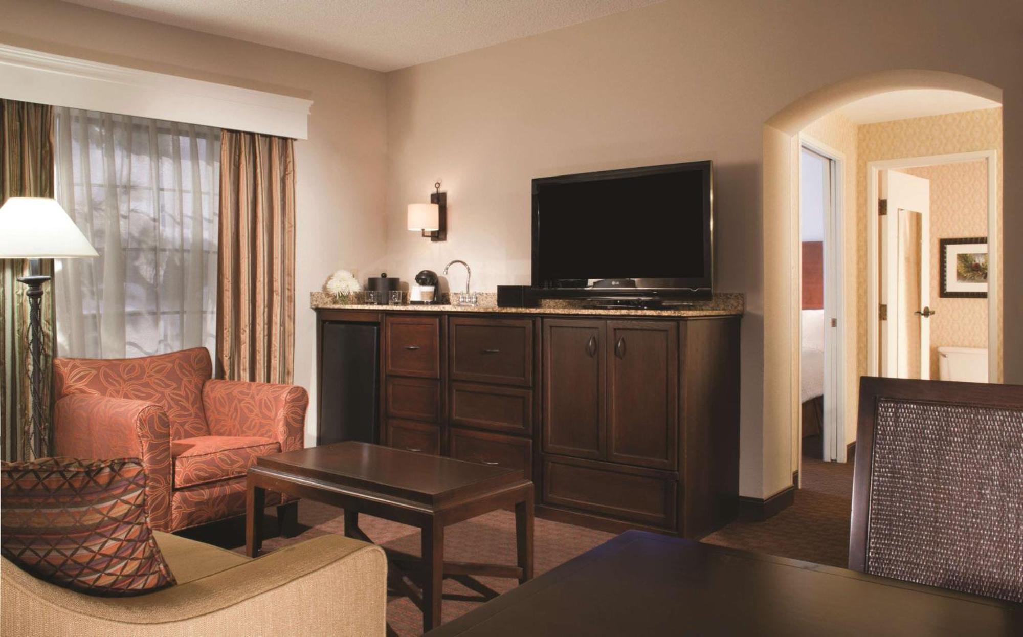 Embassy Suites By Hilton Flagstaff Bagian luar foto