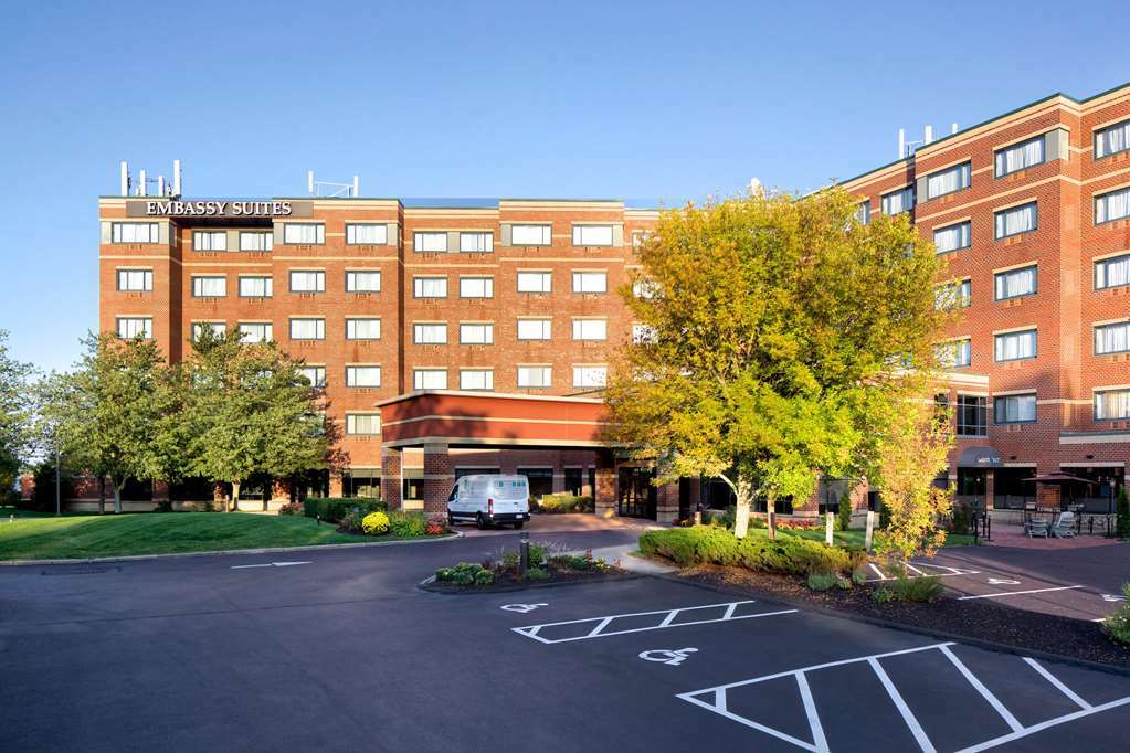 Embassy Suites By Hilton Flagstaff Bagian luar foto
