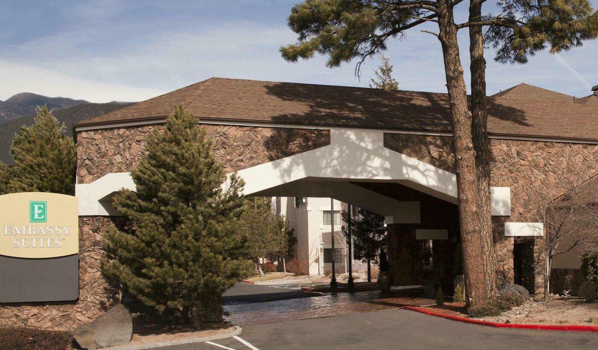 Embassy Suites By Hilton Flagstaff Bagian luar foto